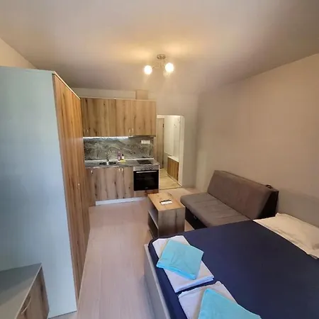 Amarant Suites *